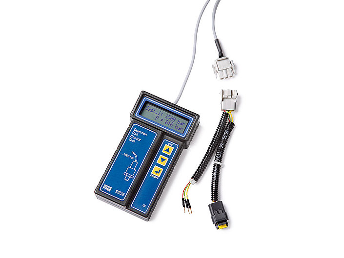 Digital high-pressure tester for pressure and leak testing of the common rail system